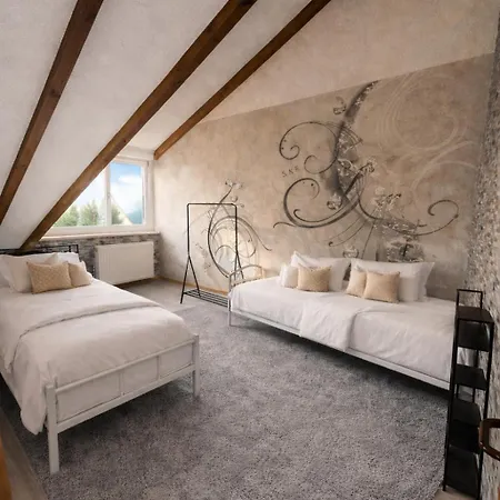 Charming Rooftop Daire