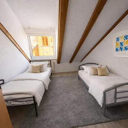 Apartment Charming Rooftop Kelkheim